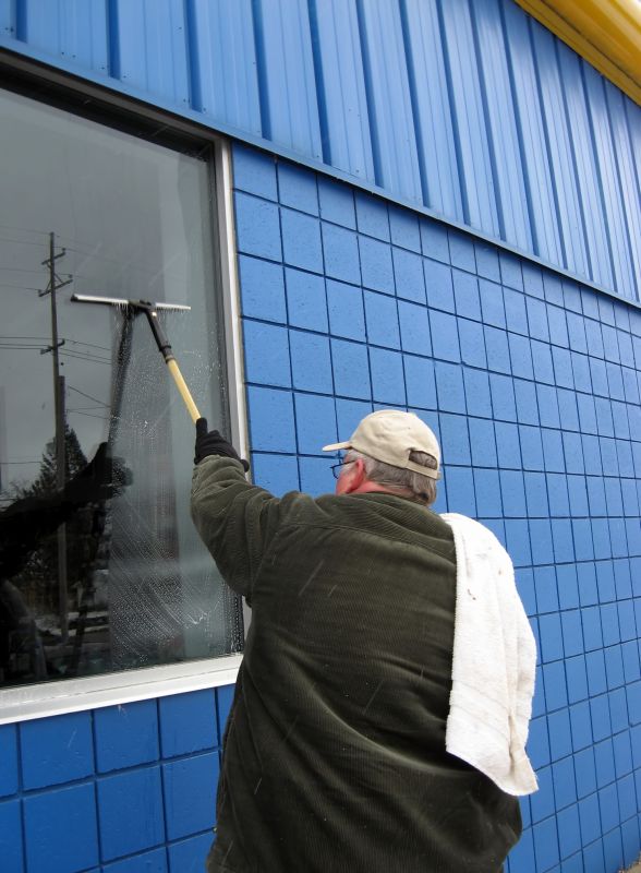 Storefront Window Cleaning in Mobile, AL